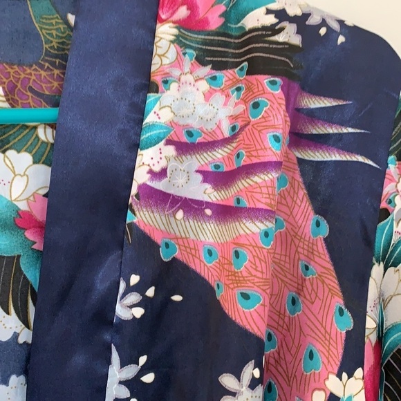 CUTE FLORAL SATIN ROBE  SIZE M - Picture 4 of 6